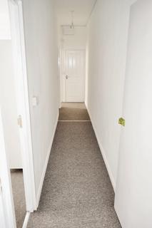 1 bedroom in a flat share to rent, whitechapel road, london E1