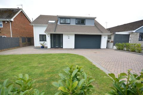 4 bedroom detached house for sale, Barn Road, Broadstone BH18