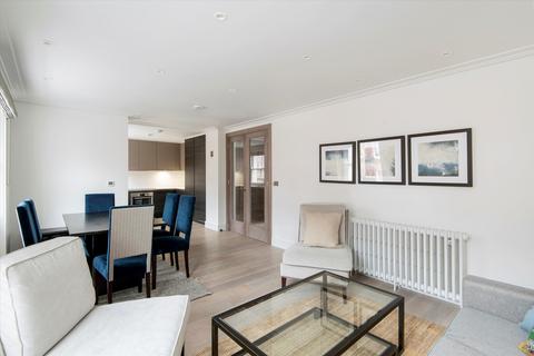 3 bedroom flat to rent, North Audley Street, London, W1K.