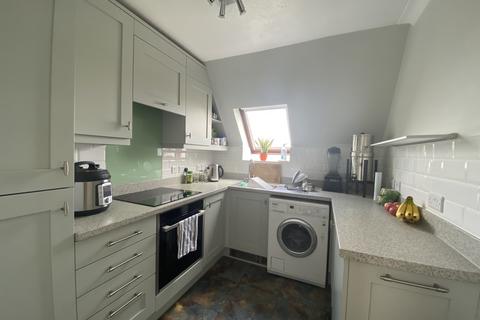 2 bedroom flat to rent, Savoy Court, Bimport, ., Dorset, SP7