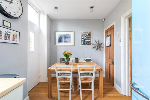 15 Ash Grove, Ilkley, LS29 8EP