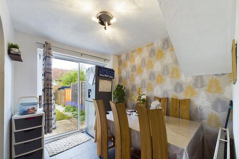 3 bedroom end of terrace house for sale, Pippen Field, Worcester, WR4