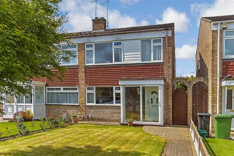 3 bedroom semi-detached house for sale, Albany Road, Wickford, Essex