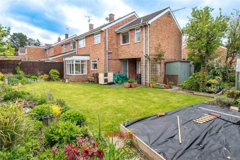 4 bedroom semi-detached house for sale, Southmead Drive, Lickey End, Bromsgrove, Worcestershire, B60