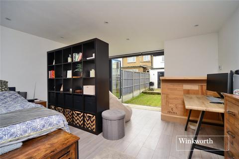 137 Browning Avenue, Worcester Park, KT4 8LD