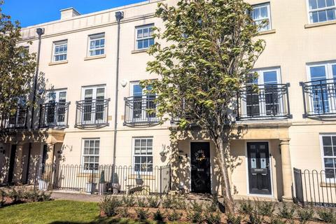 4 bedroom townhouse for sale, The Boulevard, Westgate on Sea, CT8