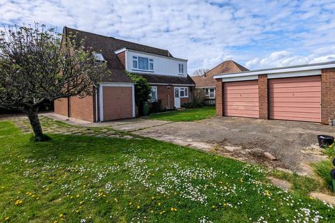4 bedroom detached house for sale, CYPRUS ROAD, TITCHFIELD COMMON