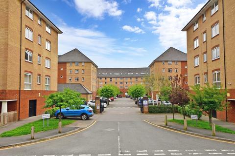 1 bedroom apartment to rent, St. Peter Street Maidstone ME16