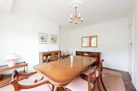 300 Raeburn Avenue, Surbiton, KT5 9EF