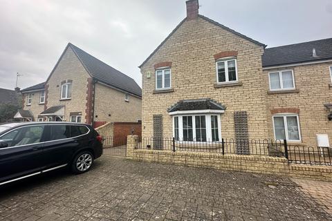 3 bedroom semi-detached house to rent, Bicester OX26