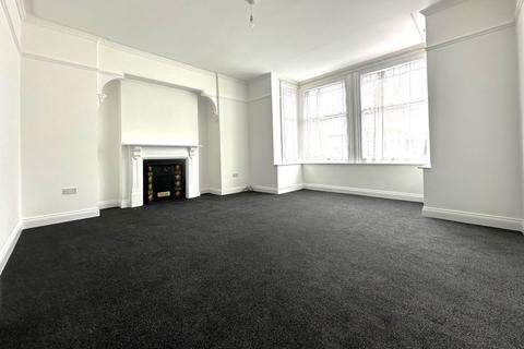 1 bedroom flat to rent, Lowestoft, NR32