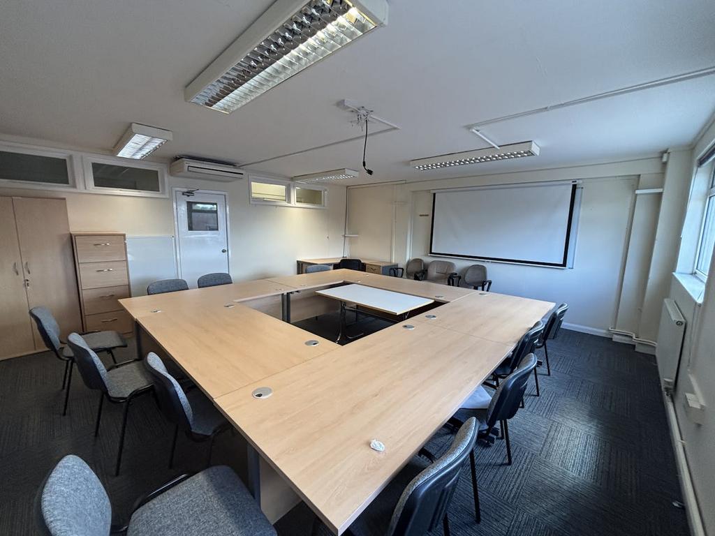 Office 9 2.JPG
