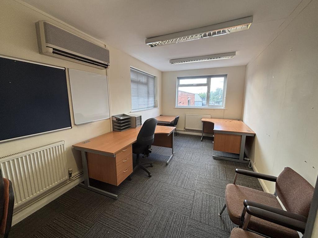 Office 9 4.JPG
