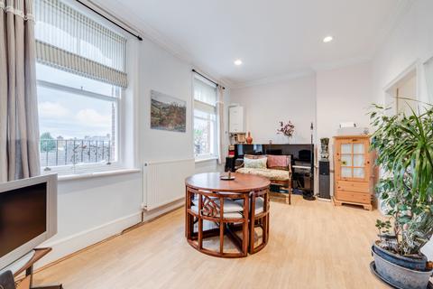 1 bedroom flat for sale, Frognal, Hampstead, London