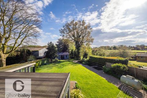 4 bedroom detached bungalow for sale, South Burlingham Road, Norwich NR13