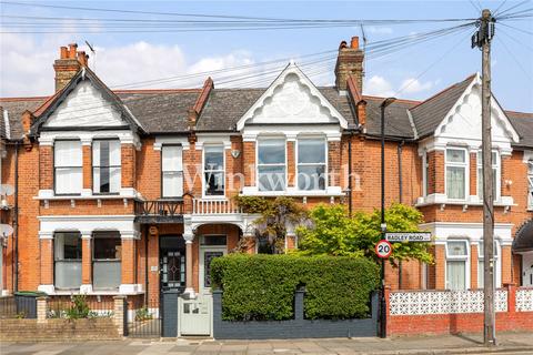 24 Radley Road, London, N17 6RL