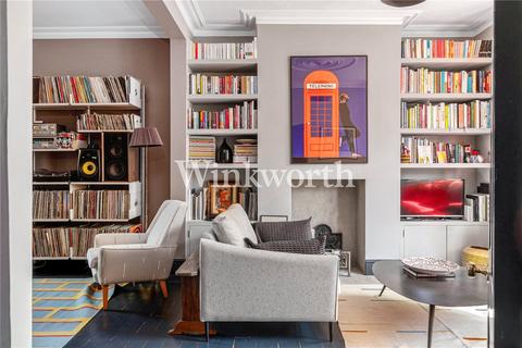 24 Radley Road, London, N17 6RL
