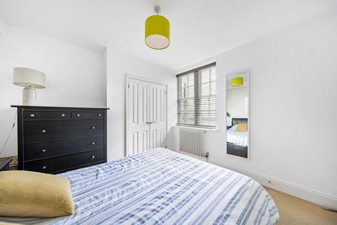 2 bedroom flat to rent, Eaglesfield Road London SE18