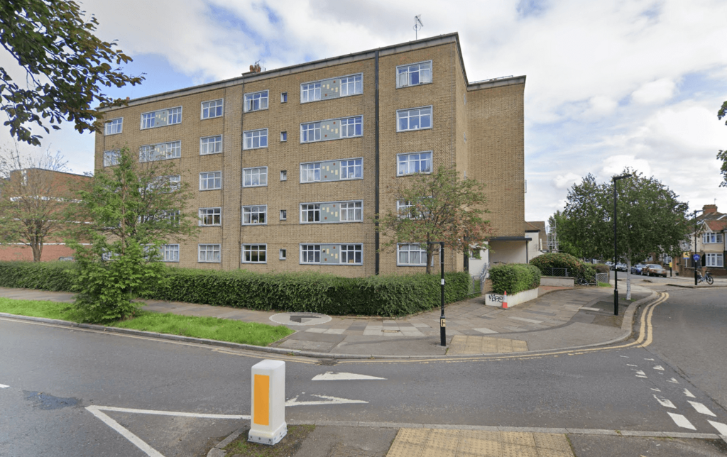 Two Double Bedroom Flat in East Acton