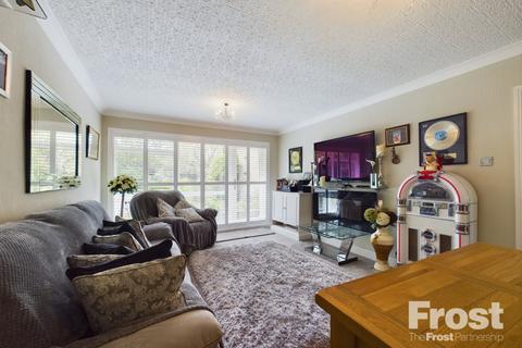 21, Fairview Court Manor Road, Ashford, TW15 2SN