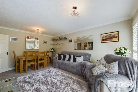 21, Fairview Court Manor Road, Ashford, TW15 2SN