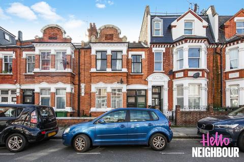 4 bedroom apartment to rent, Pennard Road, London, W12