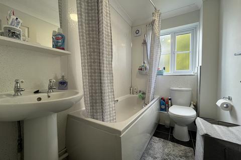 Flat 6, Byland Court Back Lane, Eye, Peterborough, PE6 7EY