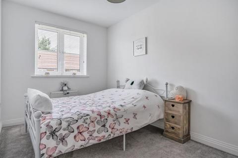 3 bedroom end of terrace house for sale, Aylesbury,  Buckinghamshire,  HP22