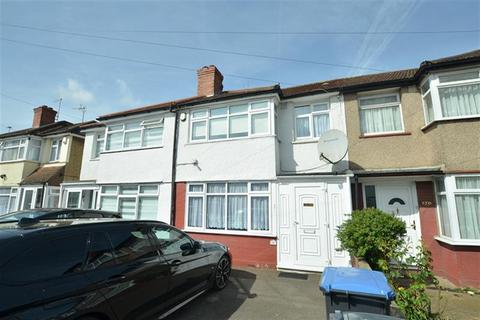 3 bedroom terraced house to rent, Charlton Road, London, N9