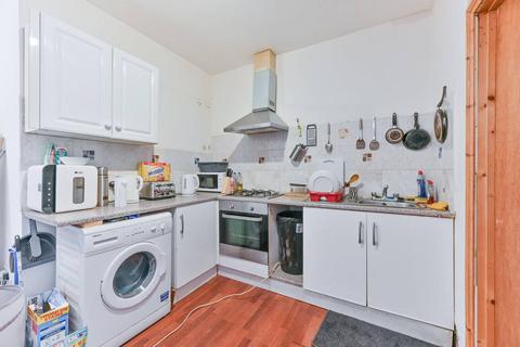 1 bedroom flat for sale, South Norwood Hill, Crystal Palace, London, SE25