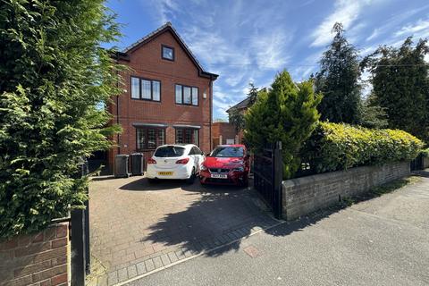 4 bedroom detached house to rent, Spen Lane,  Leeds, LS16