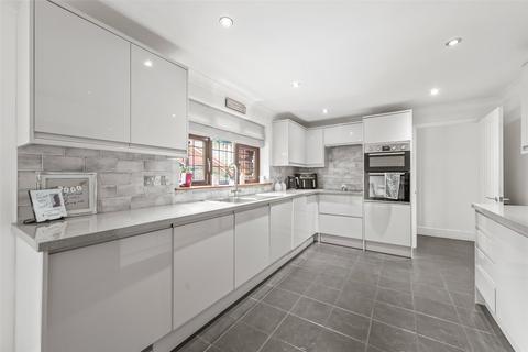 1a Wallis Close, Dartford, DA2 7BE