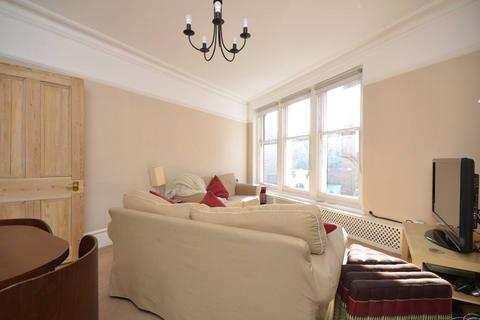 3 bedroom flat to rent, St Andrew's Road, Barons Court, London, W14
