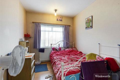 3 bedroom flat for sale, Kenton Road, Harrow, HA3 9QX