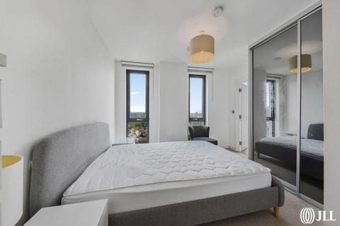 2 bedroom flat to rent, Williamsburg Plaza London E14