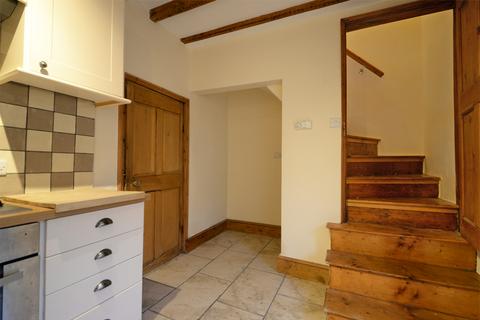 2 bedroom terraced house to rent, Queen Street, Skipton, BD23