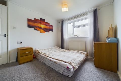 1 bedroom apartment to rent, Newington Street, HU3