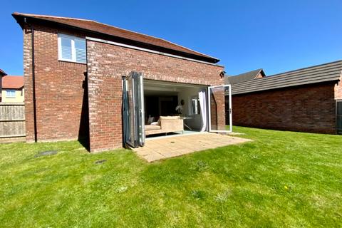 5 bedroom detached house for sale, Snap Dragon Close, Daventry, NN11 4GT