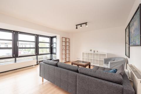 79/2 Shore, Edinburgh, EH6 6RG