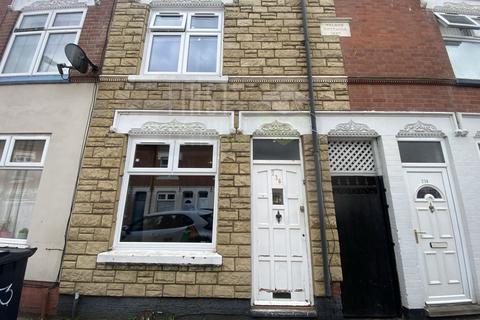 4 bedroom terraced house to rent, Tudor Road, Leicester LE3