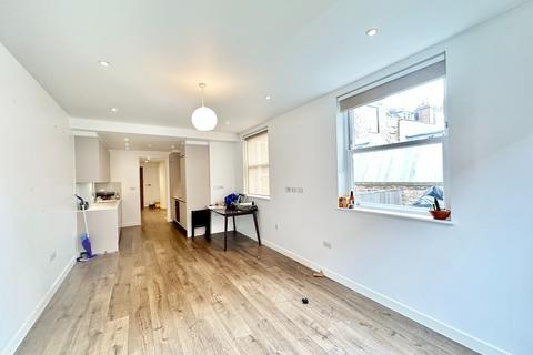 2 bedroom apartment to rent, 27 Britton Street, London EC1M