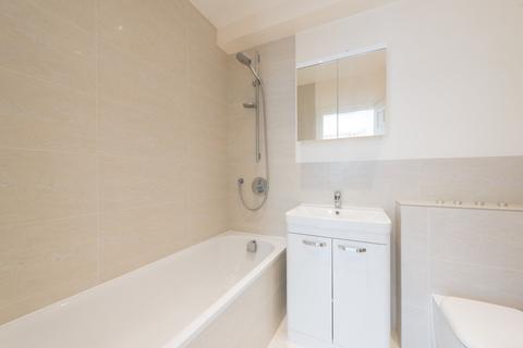 2 bedroom apartment for sale, Haverstock Hill, London, NW3