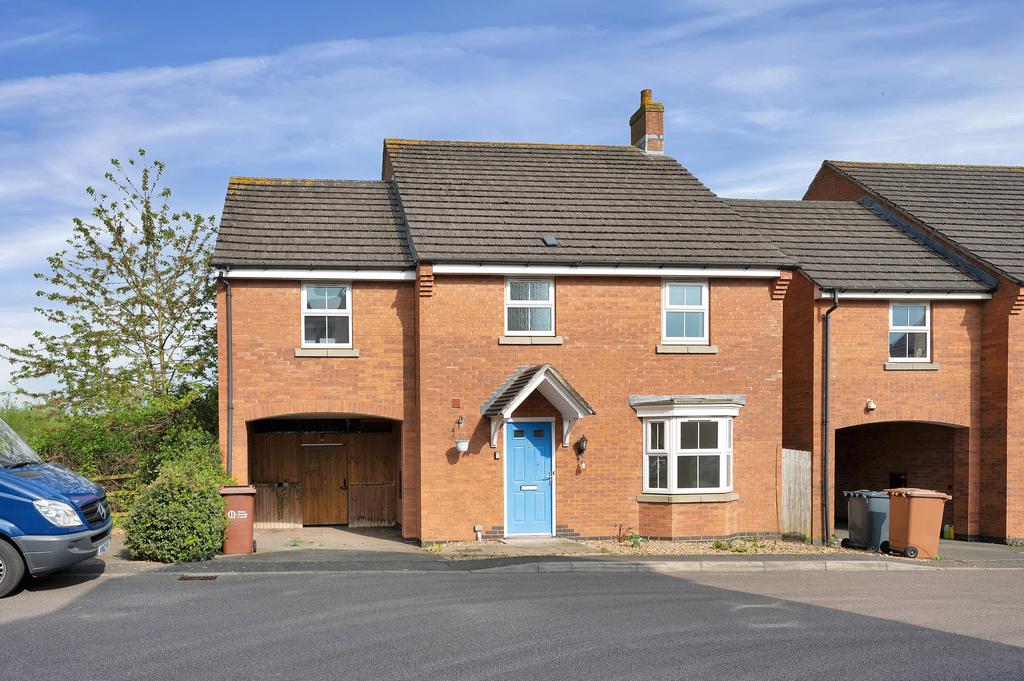 Enticing Price at Laxton Close... 4 bed detached house for sale £250,000