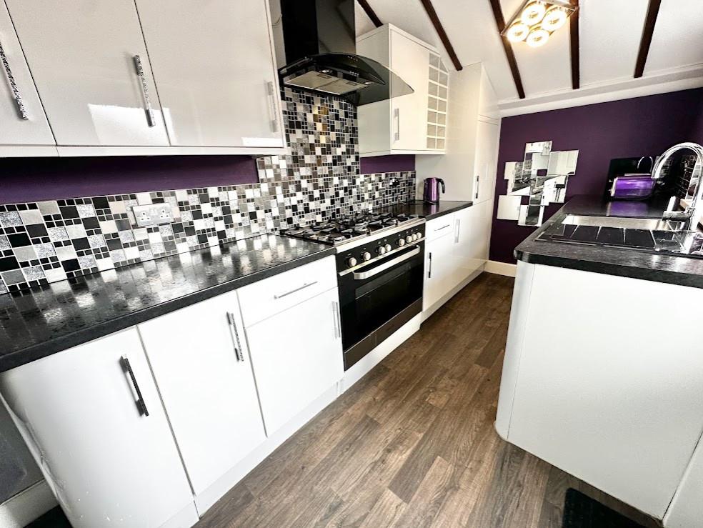 Westmorland Avenue, Blackpool FY1 2 bed terraced house for sale £112,000