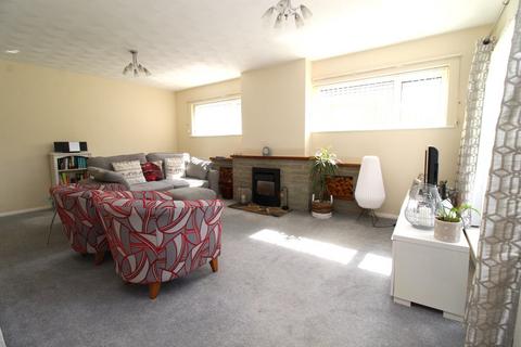 3 bedroom detached bungalow to rent, Lawrence Gardens, HERNE BAY, CT6