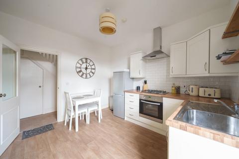 2 bedroom flat to rent, Kings Road, Harrogate, HG1