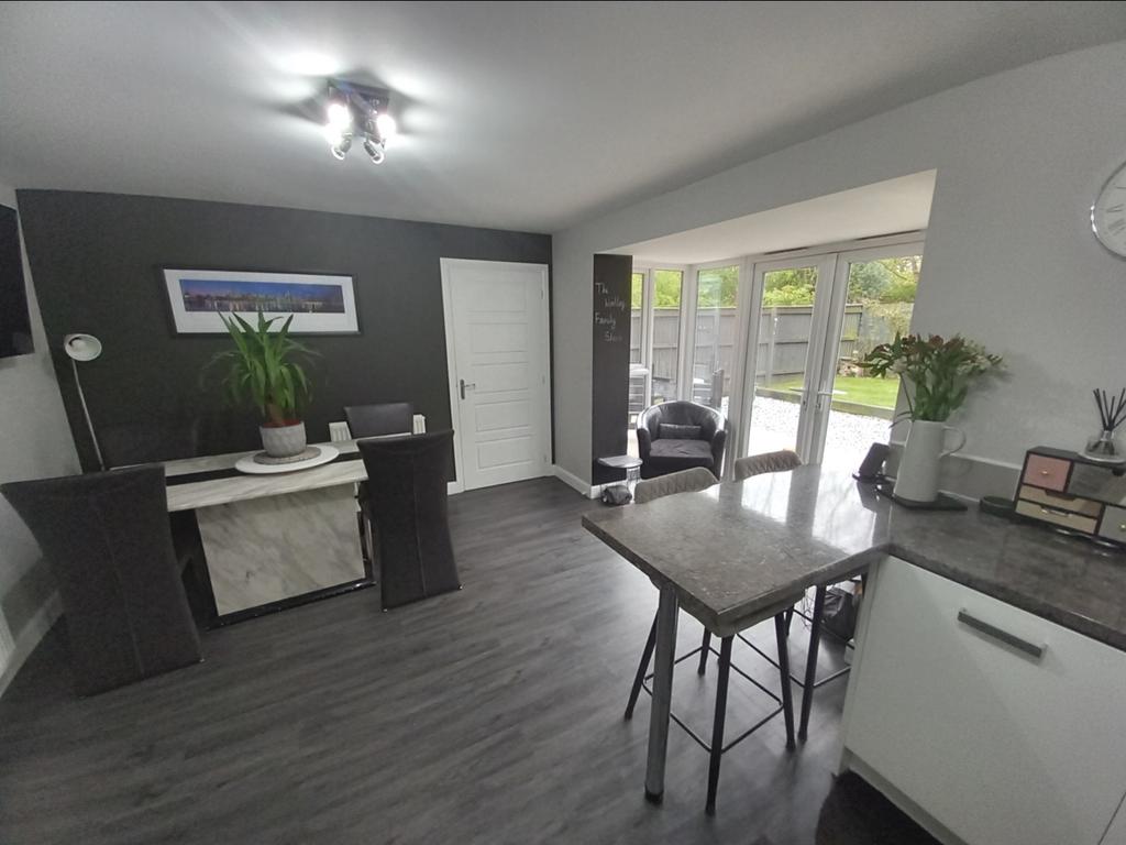 Dining kitchen