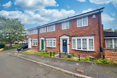 3 bedroom terraced house for sale, Leicester Close, Kettering, NN16