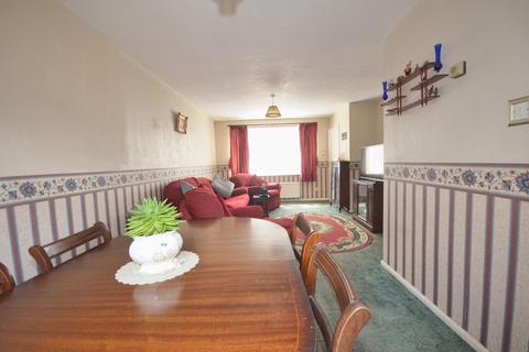 4 Leicester Close, Kettering, NN16 8EZ