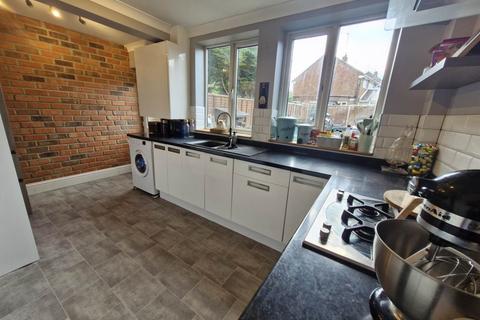 2 bedroom house for sale, Broxley Mead, Luton LU4
